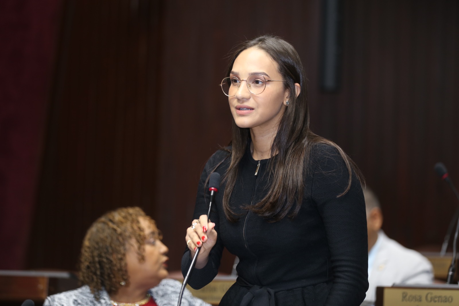 Diputada: “es urgente romper el silencio y hablar del suicidio” 