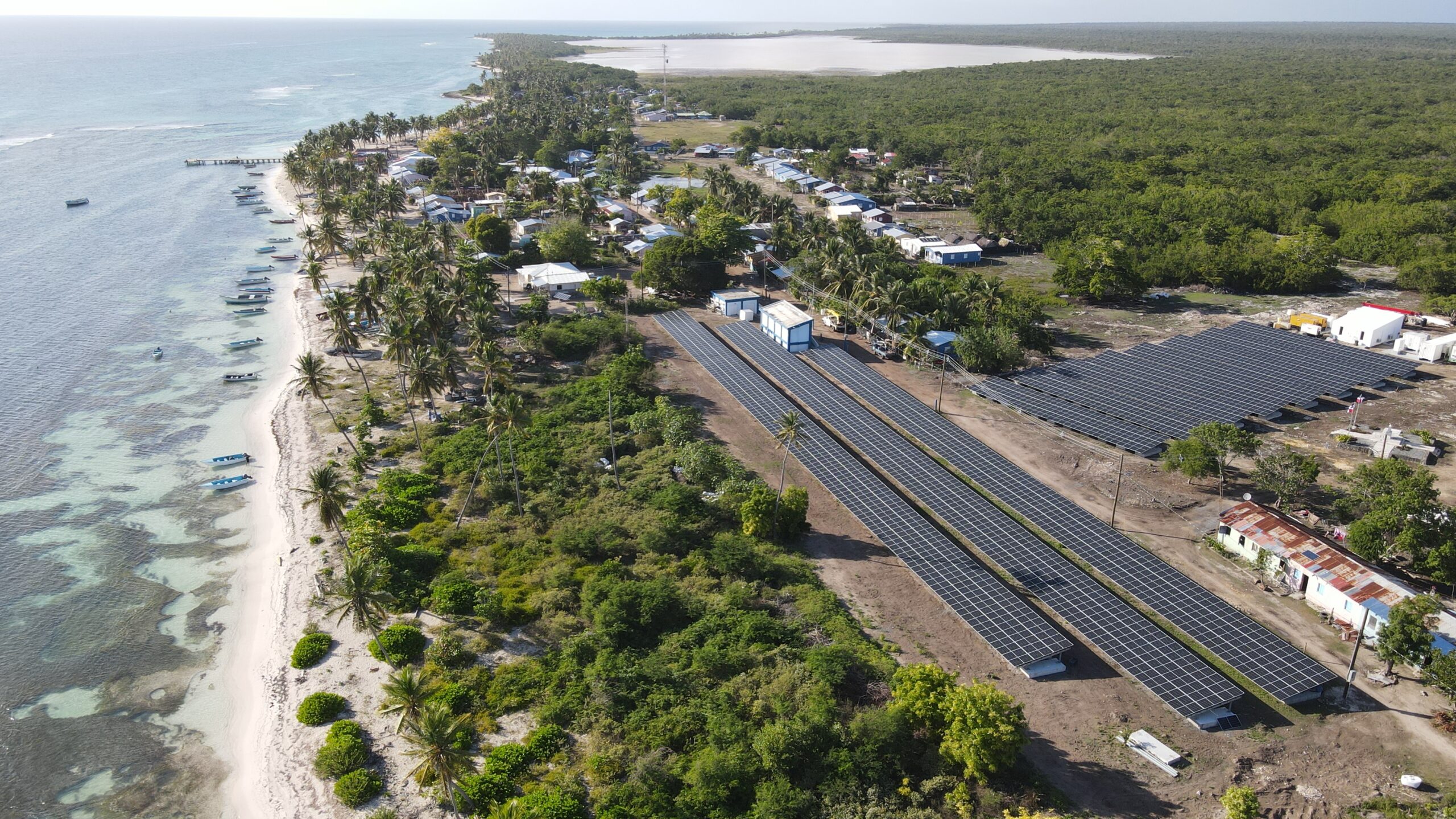 Proyecto “Energizando Saona”, nominado Iniciativa Sostenible del Año 2023 por Business Intelligence