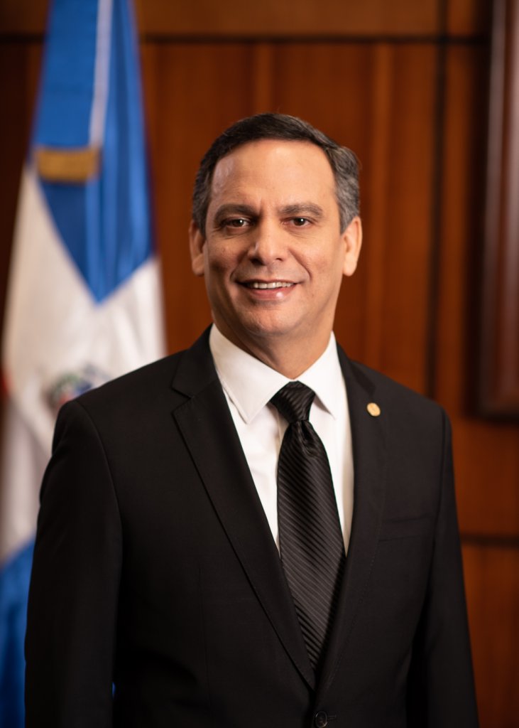 Presidente SCJ: impartir justicia con apego a la Constitución garantiza la paz social  