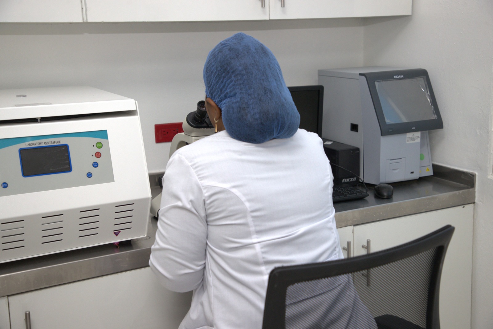 Se realizaron 23 millones de pruebas de laboratorios e imágenes en enero-octubre