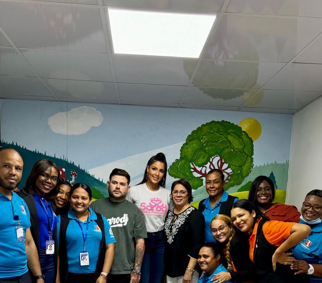 Sarodj sorprende a niños del Centro de Rehabilitación de San Pedro de Macorís