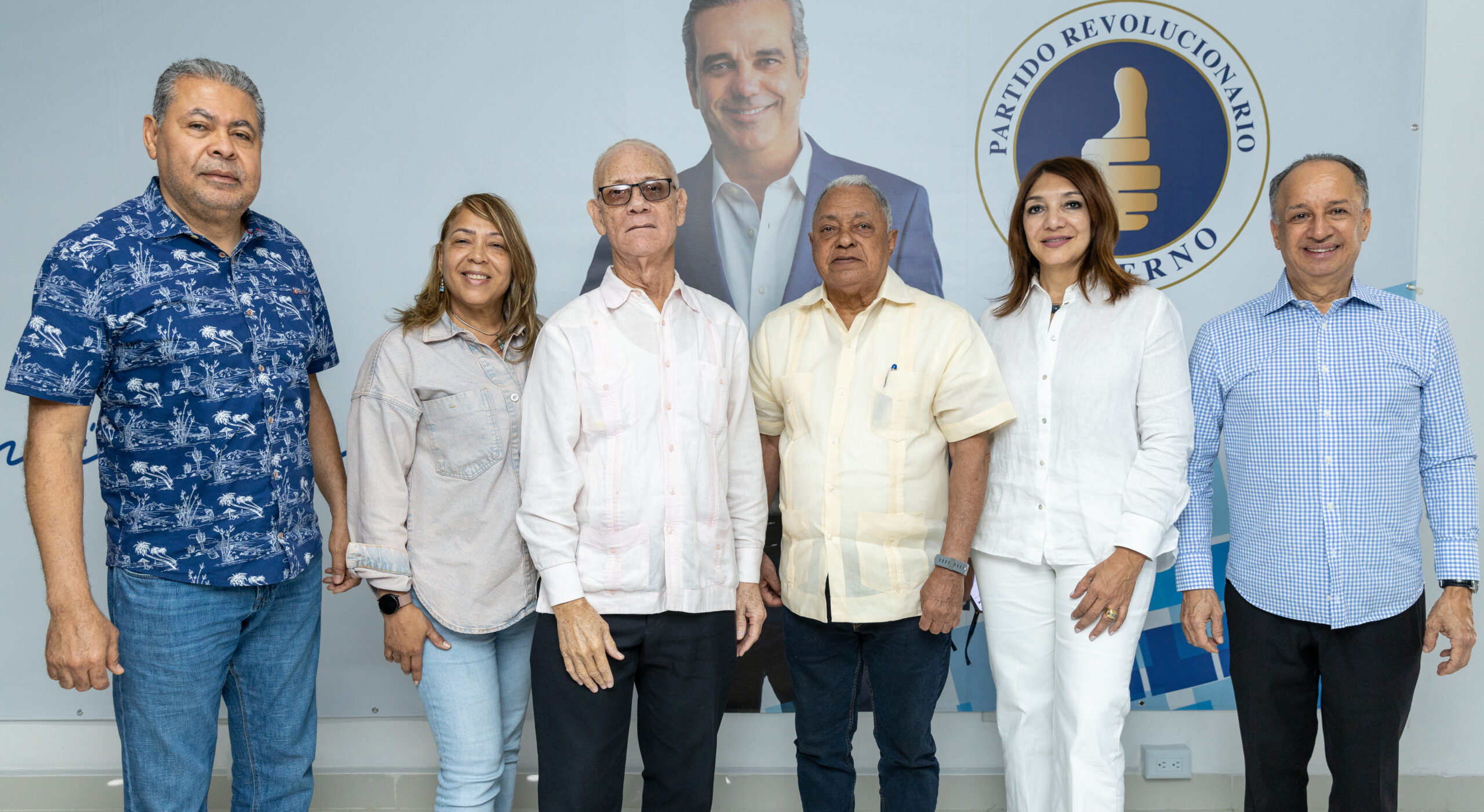 Movimiento Conciencia 24 con Luis realiza taller de capacitación