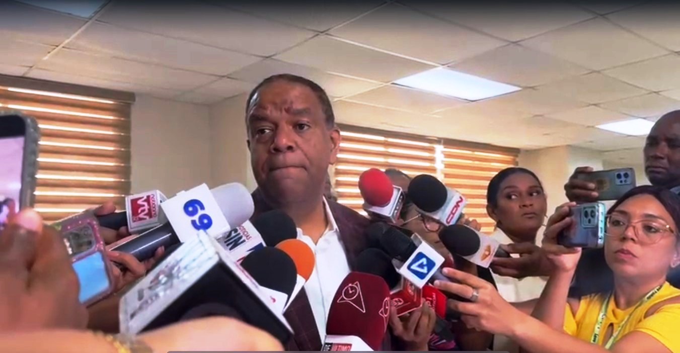 Danilo Díaz dice reforma fiscal es improvisada