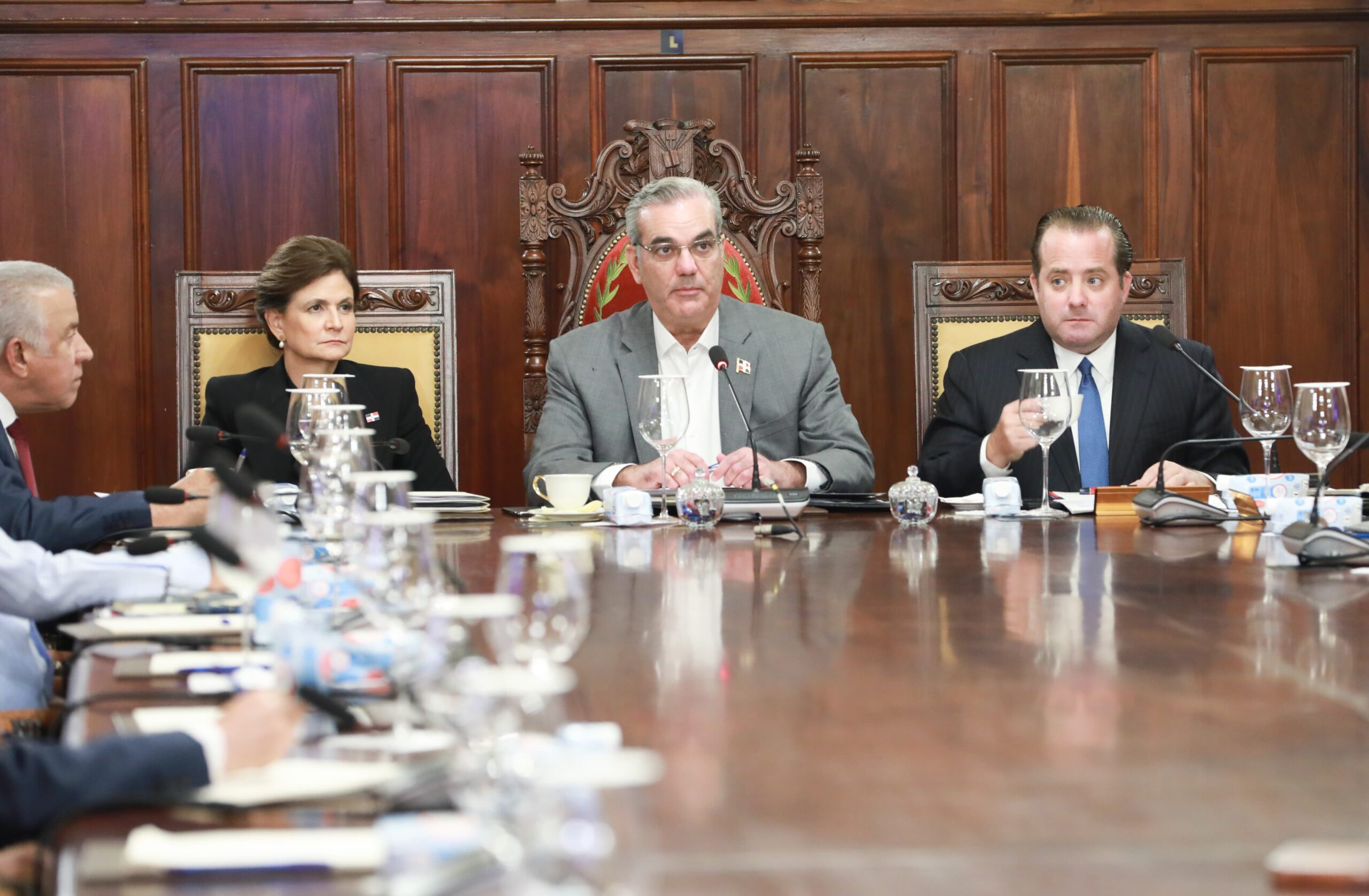 Gobierno realiza primer Consejo de Ministros del año