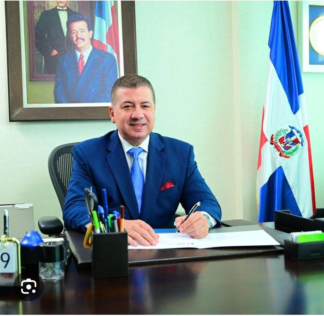 Leonel Fernández dejó «tullido» a Luis Abinader en debate sobre obras en Santiago