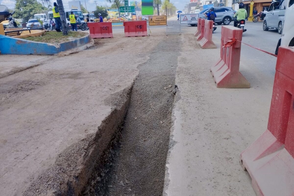 CAASD concluye con éxito intervención de sistema sanitario en avenida Las Américas, SDE