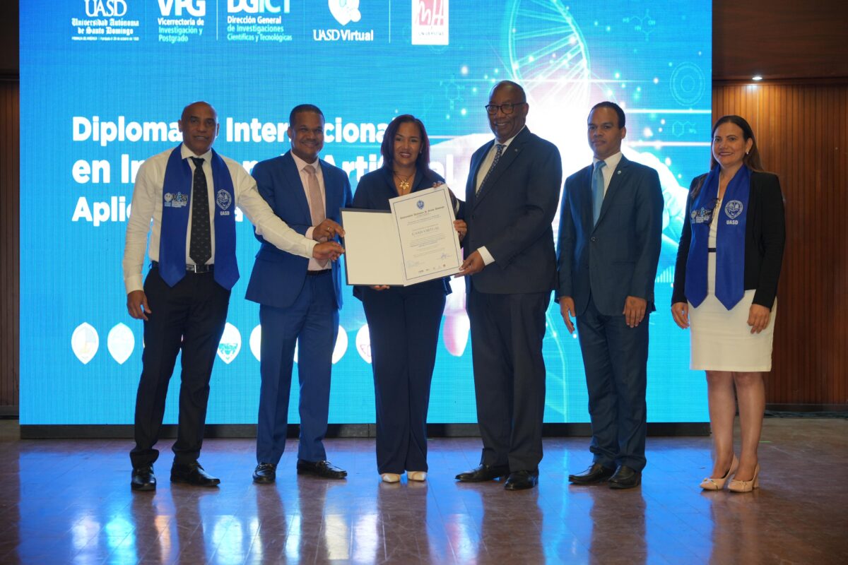 UASD certifica a más de mil profesionales en diplomado sobre Inteligencia Artificial