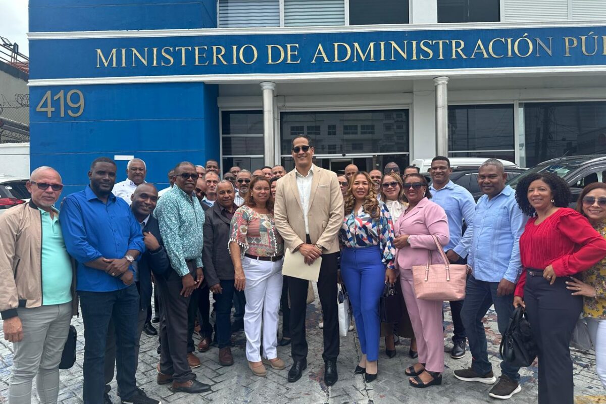 Exdirectores del Minerd denuncian vulneración de derechos adquiridos tras remoción