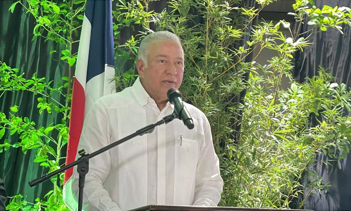 Andrés Bautista resalta el valor del trabajo y la asociatividad en el progreso de Moca