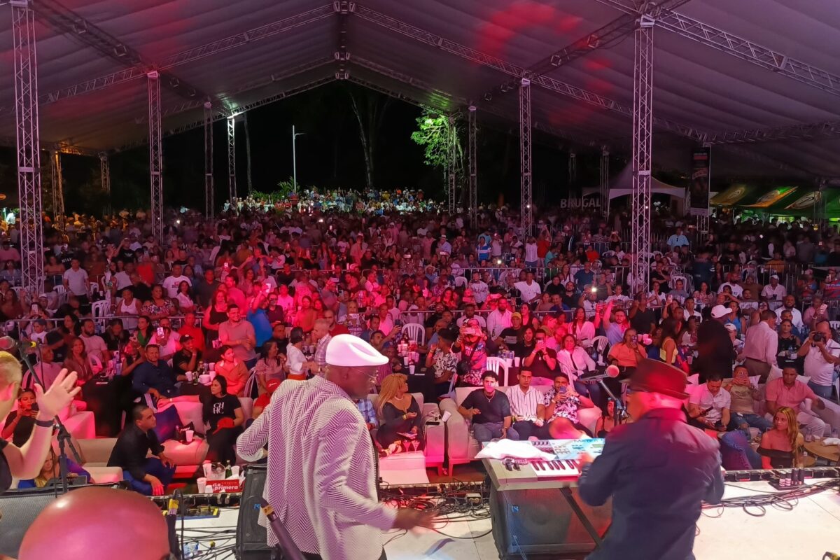 Reconocen al “Super Ultra Mega Merengazo” de Jarabacoa por su aporte al turismo y la promoción del merengue
