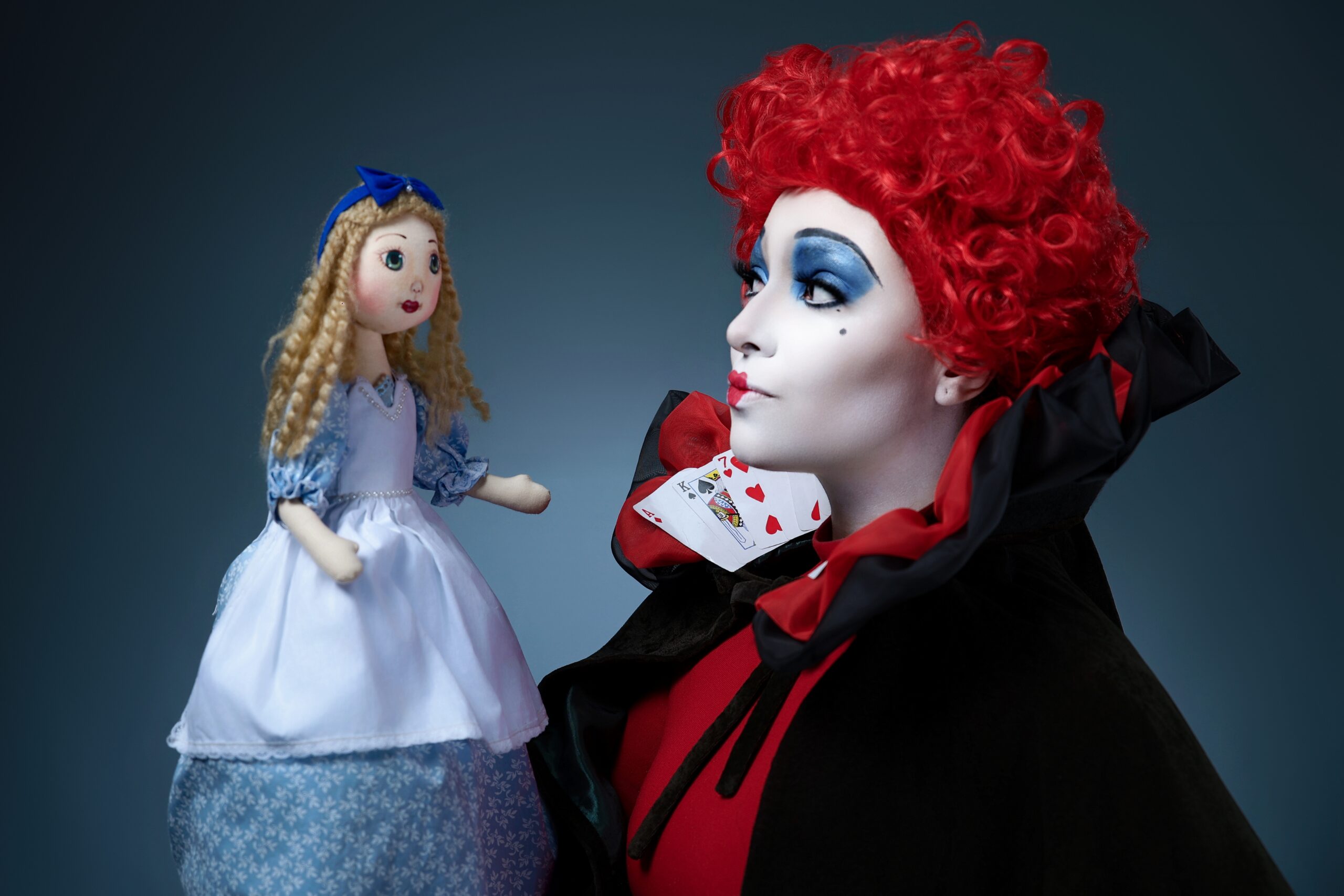 Alicia en el país de las maravillas regresa al teatro en una propuesta escénica presentada por Patricio León