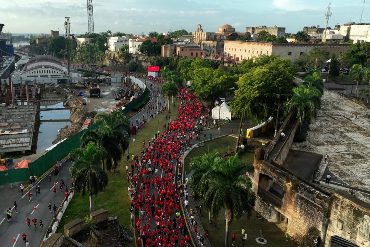 Medio Maratón Claro logra récord histórico nacional con 6,200 inscritos y agota cupos un mes antes del evento