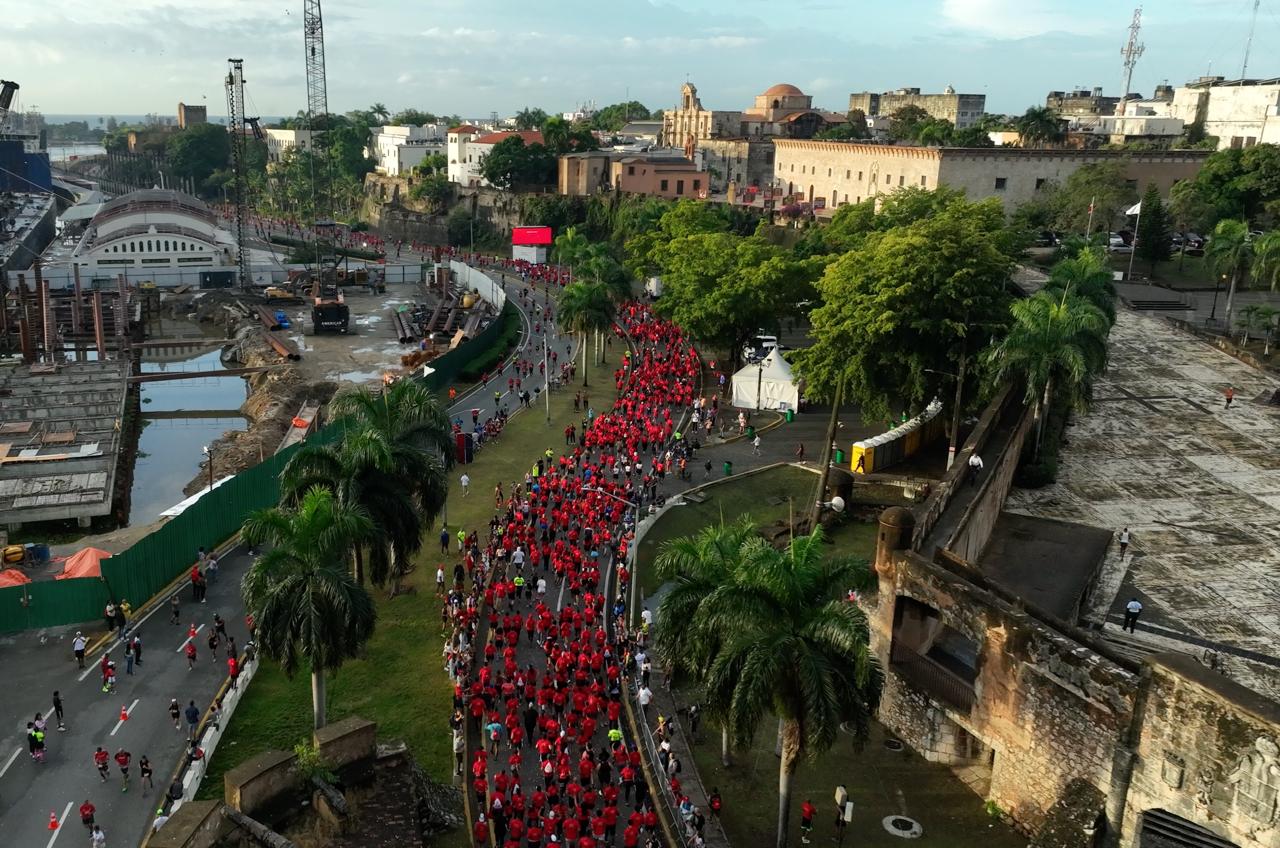 Medio Maratón Claro logra récord histórico nacional con 6,200 inscritos y agota cupos un mes antes del evento