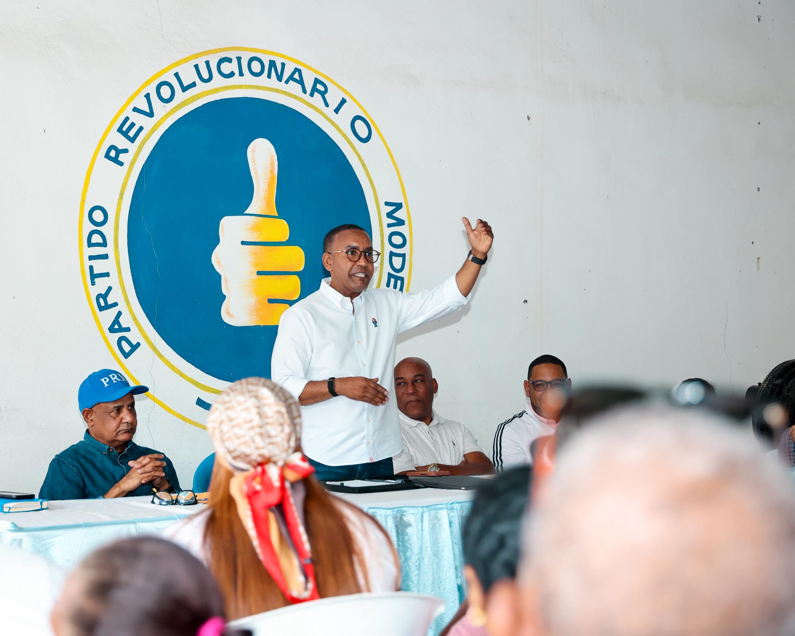Víctor Pichardo trabaja en fortalecer estructura PRM en Monte Plata; recorre la provincia durante fin de semana