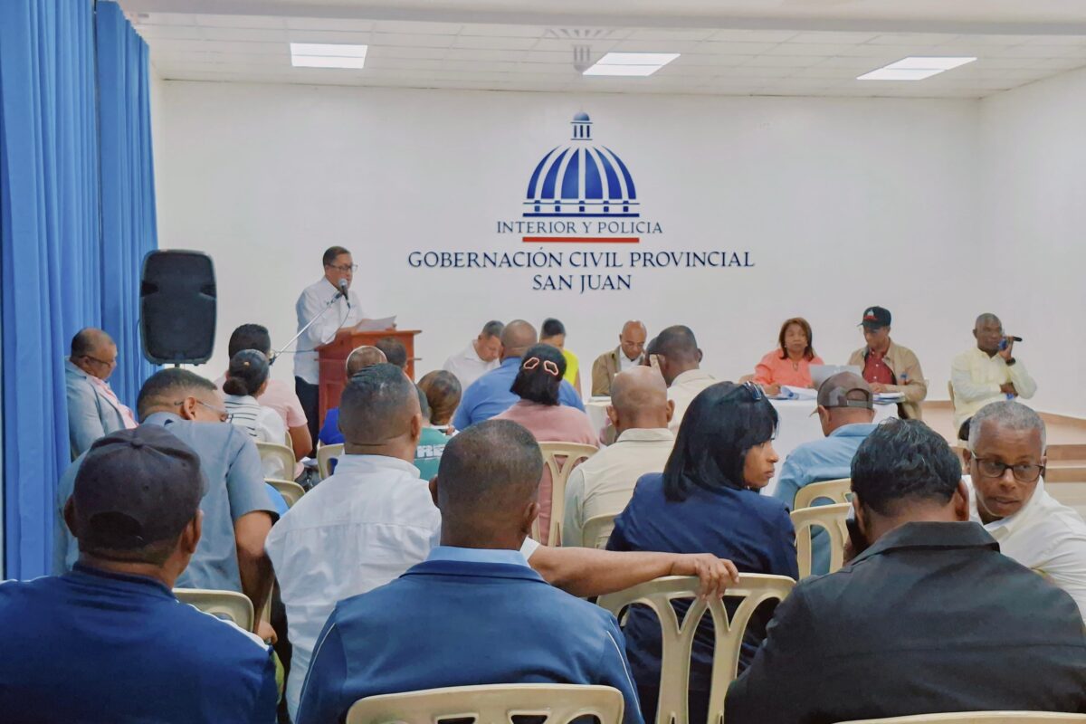 Infraestructura Escolar reanuda trabajos de construcción para terminación de escuela tras más de 15 años paralizada en Yaque, San Juan