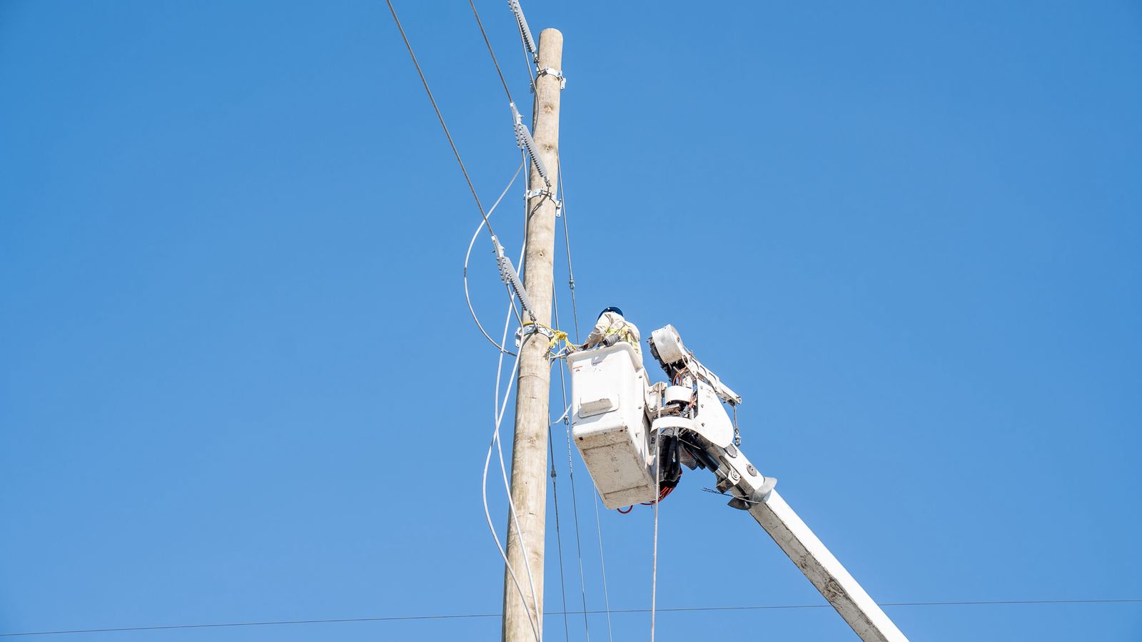 ETED realizará mantenimiento programado en las líneas de transmisión 69 kV Haina – Puerto de Haina y 69 kV Navarrete – ZF Esperanza, este jueves