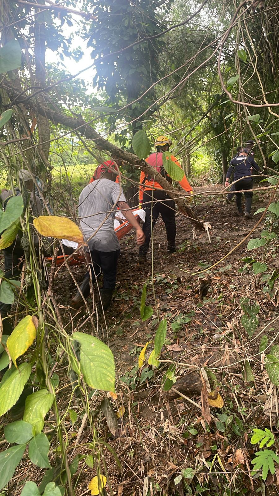 Hallan sin vida a joven arrastrado por río Cabuya en Villa Altagracia
