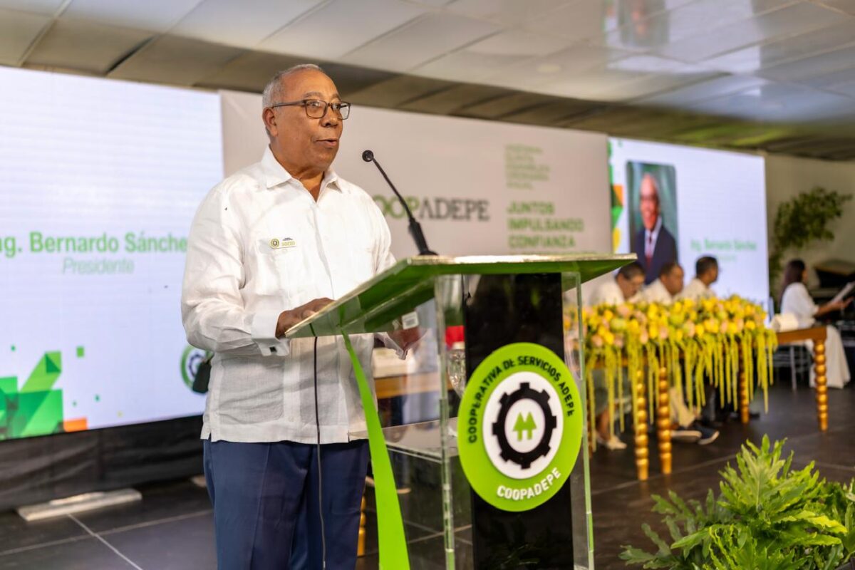 Coopadepe cierra con más de RD$5,876 millones en activos totales; reconoce labor de la Casa de la Comunidad de Moca