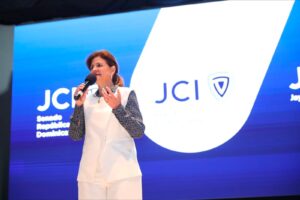 Raquel Peña: “El liderazgo de hoy se construye con visión y equilibrio, no con carisma o espectáculo”