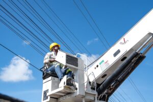 Esta semana, ETED fortalece el sistema eléctrico con mantenimientos preventivos estratégicos