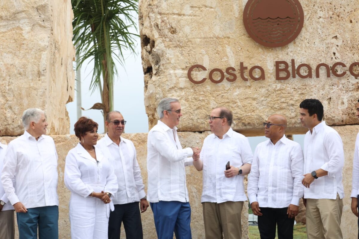 Abinader anuncia transformación integral de Boca Chica con inversión superior a RD$20 mil millones para impulsar turismo
