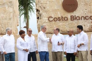 Abinader anuncia transformación integral de Boca Chica con inversión superior a RD$20 mil millones para impulsar turismo