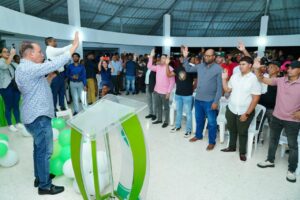 “Leonel está como un trinquete vienen por miles a la Fuerza del Pueblo”, afirma Radhamés Jiménez