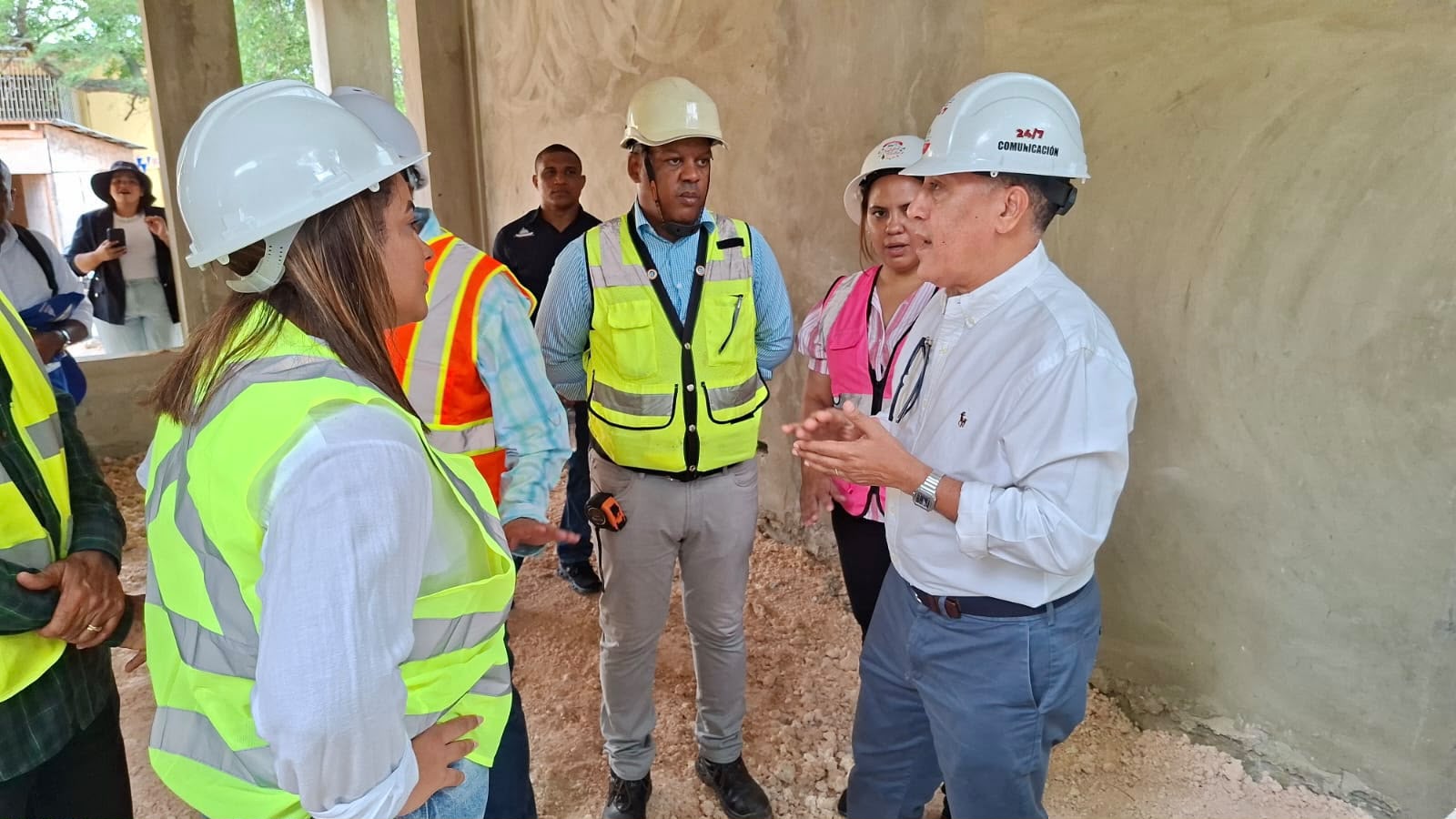 Construcción de nuevas aulas avanzan de forma acelerada en Los Alcarrizos, el Distrito Nacional y Santo Domingo Oeste