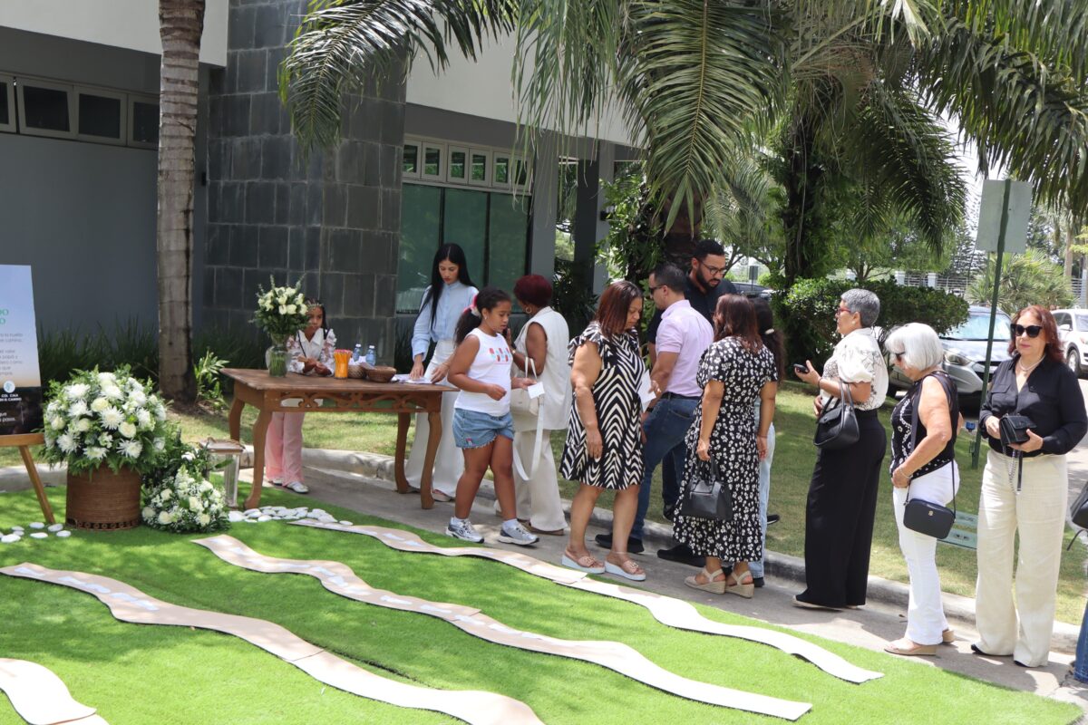 Fuente de Luz rindió homenaje a los padres con misas conmemorativas “Caminando su Legado”
