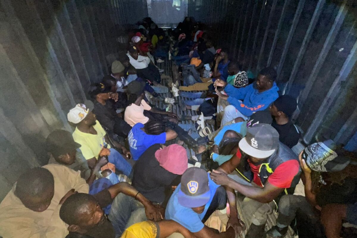 Ejército interceptó más de 334 mil migrantes indocumentados en operaciones de seguridad fronteriza