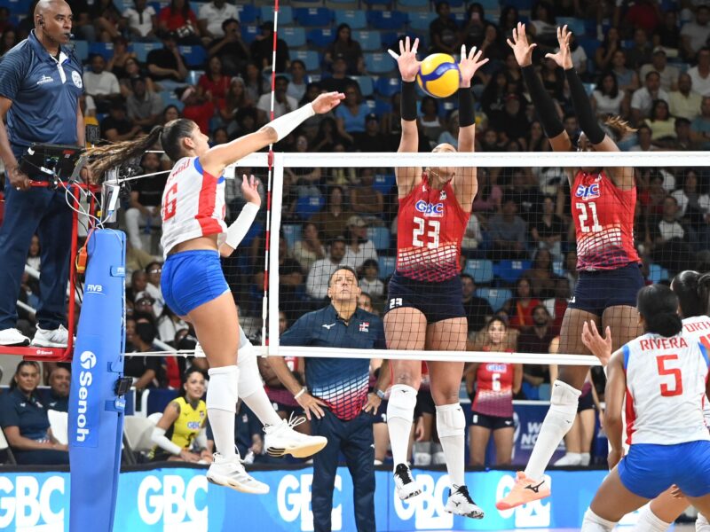 Reinas del Caribe avanzan a semifinales del Norceca femenino