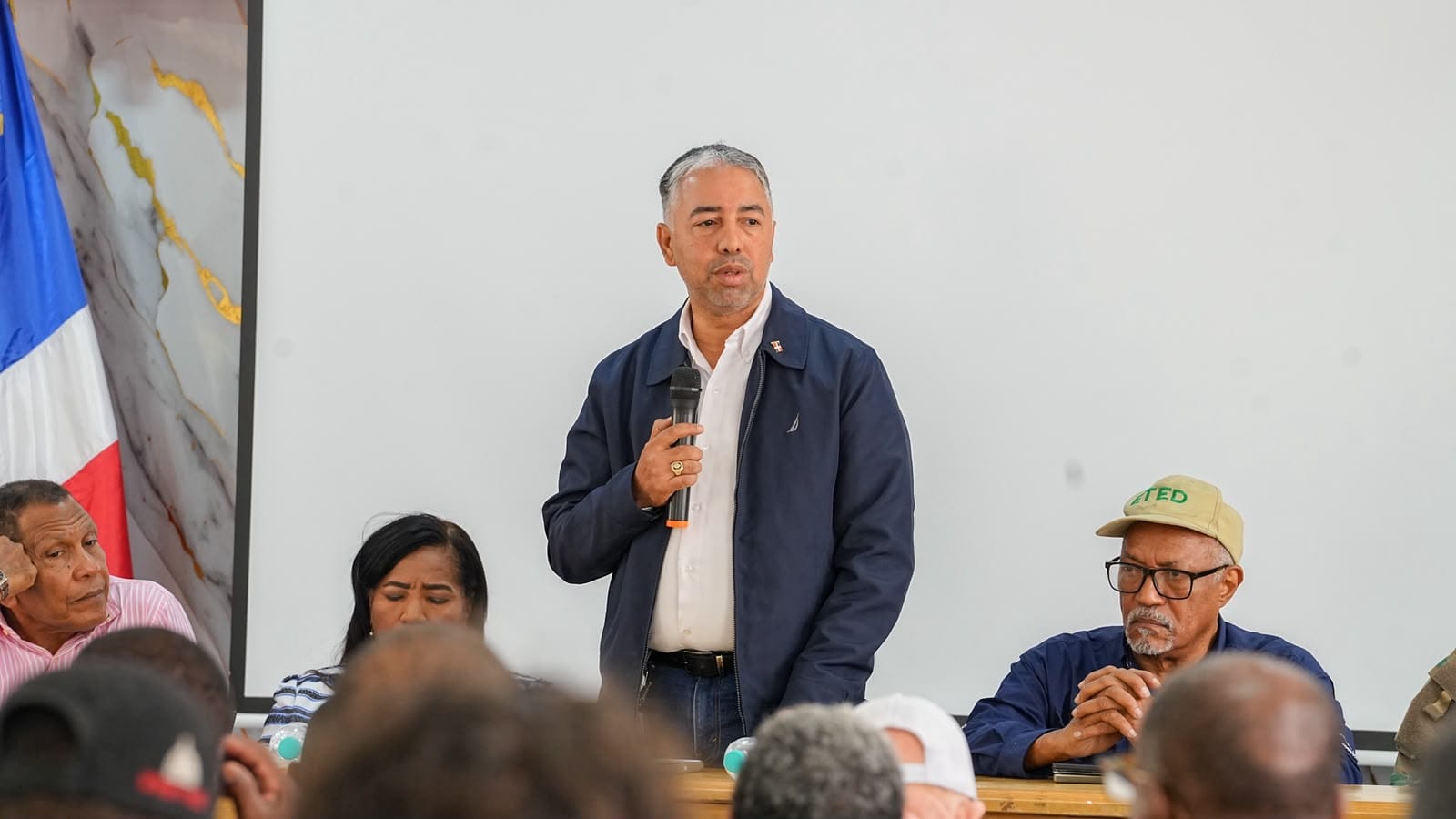 ETED presenta plan para recuperar línea eléctrica que conecta a Jimaní