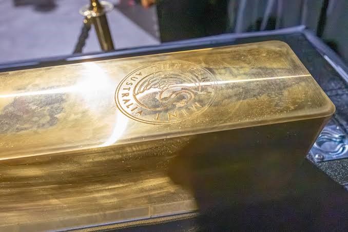 Perth Mint crea la barra de oro más grande del mundo: pesa 521,2 kilos