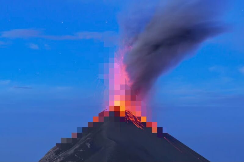 Volcán Anak Krakatoa obliga a cerrar siete aeropuertos y afecta a más de 270,000 pasajeros