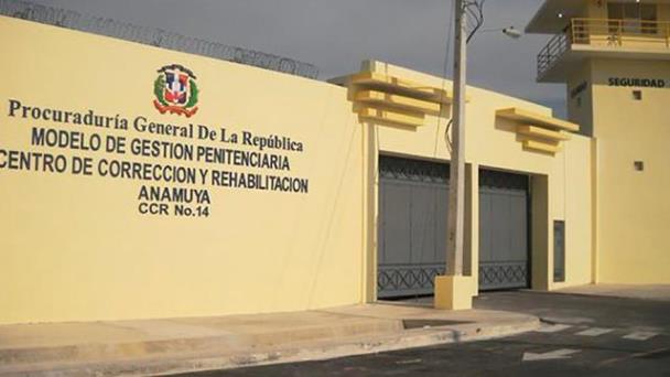 Lo que se sabe del ataque con una tijera a dos agentes en Higüey