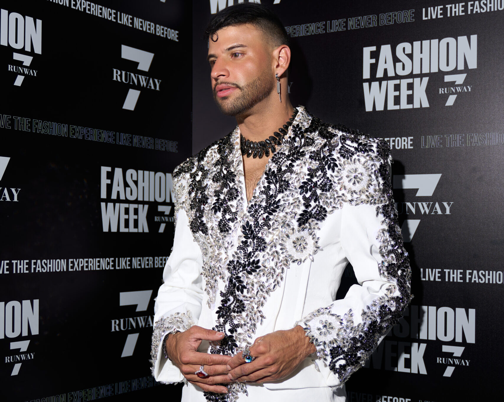 Simón Villalba, diseñador paraguayo, es el Mejor Diseñador de la Temporada de New York Fashion Week