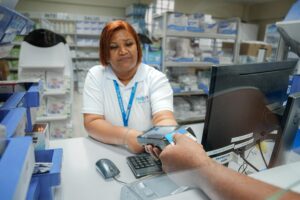 Farmacias del Pueblo dan un paso hacia los pagos digitales con tarjetas