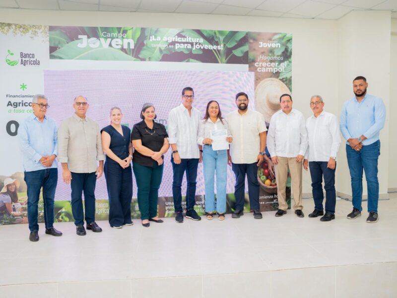 Campo Joven lleva casi RD$3 millones a tasa cero a jóvenes productores de Hato Mayor