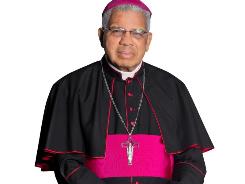 Papa León XIV acepta renuncia de monseñor Francisco Ozoria y le sucede Tomás Morel Diplán