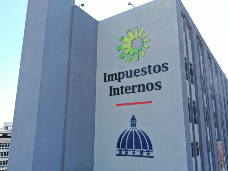 DGII anuncia ajuste en las tarifas del marbete e inicio del periodo de renovación